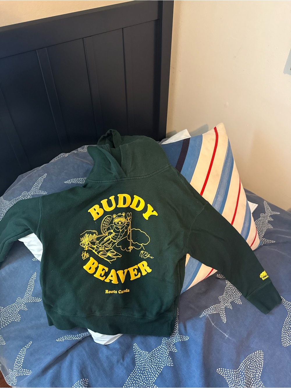 Roots Men's Forest Green 'Buddy Beaver' Crewneck Sweatshirt